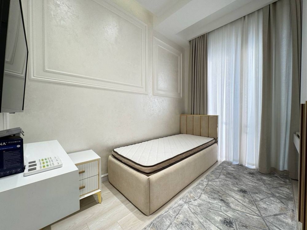 Tashkent, Mirabad District, Shahrisabz Street