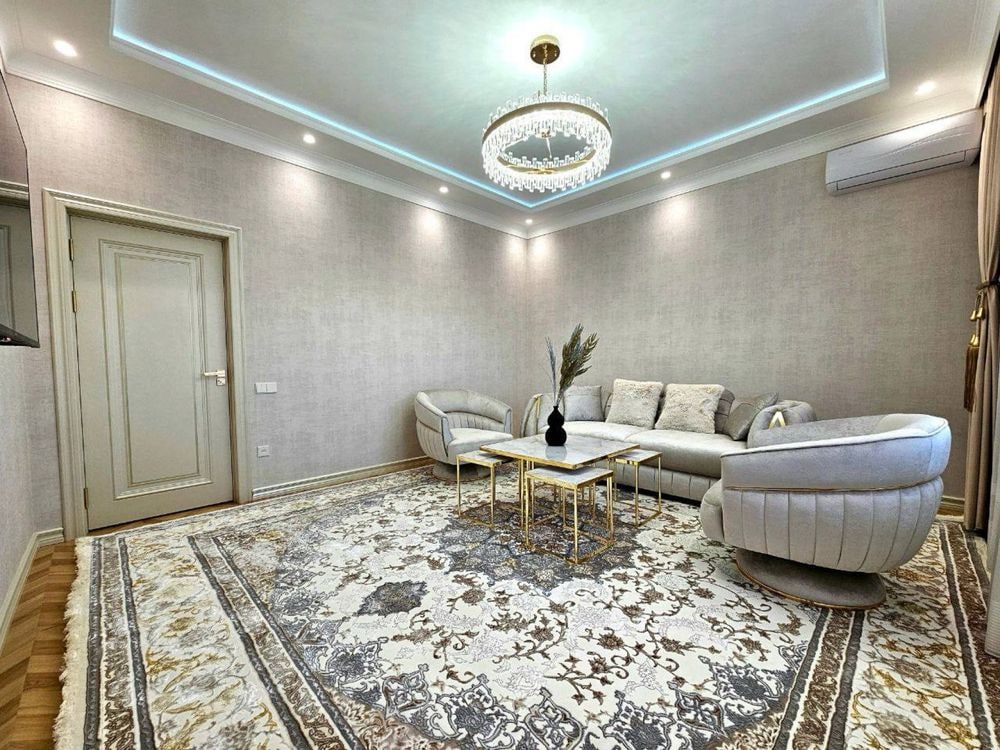 Tashkent, Oltintepa Street, 351