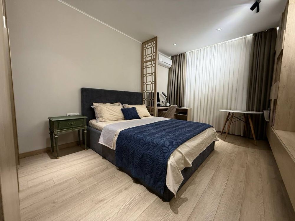 Tashkent, Mirabad District, Fidokor Street