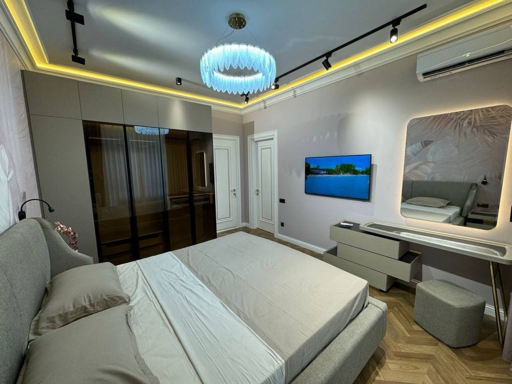 Tashkent, Mirabad District, Shahrisabz Street