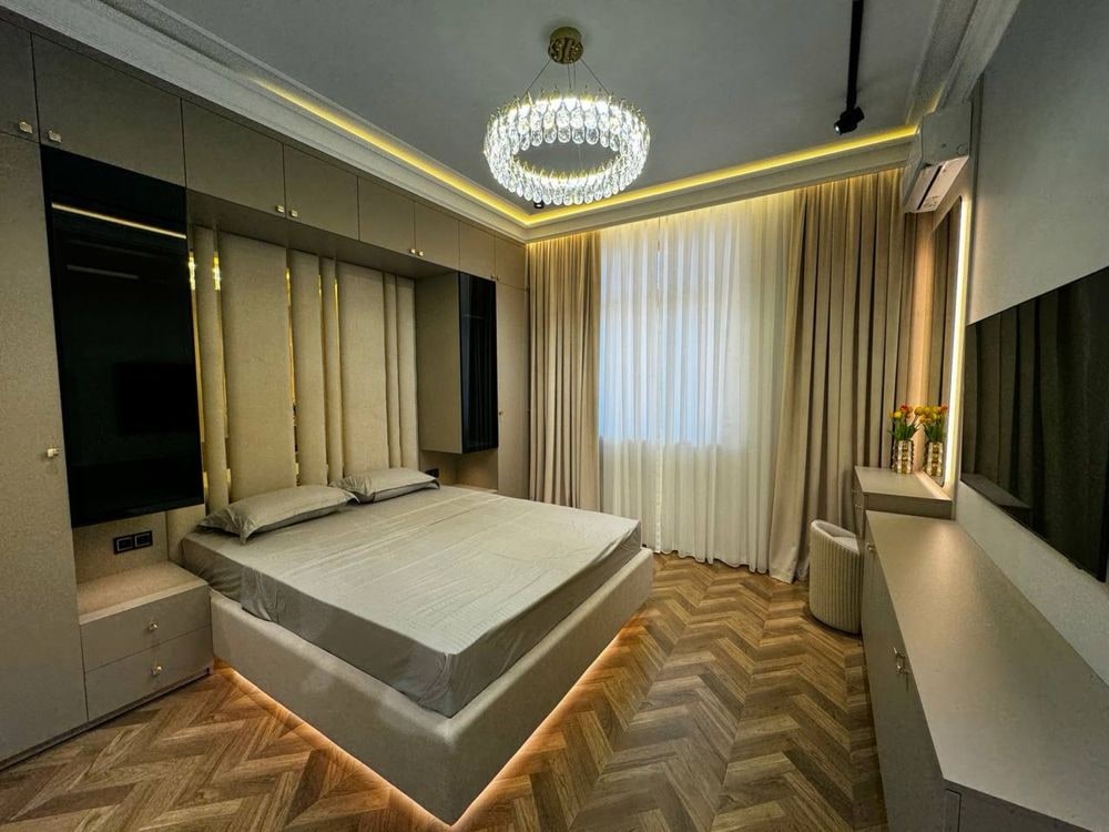 Tashkent, Mirabad District, Shahrisabz Street