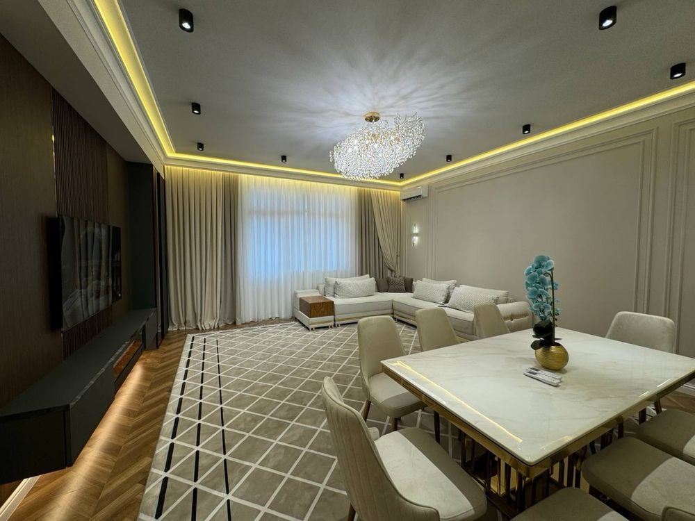Tashkent, Mirabad District, Shahrisabz Street