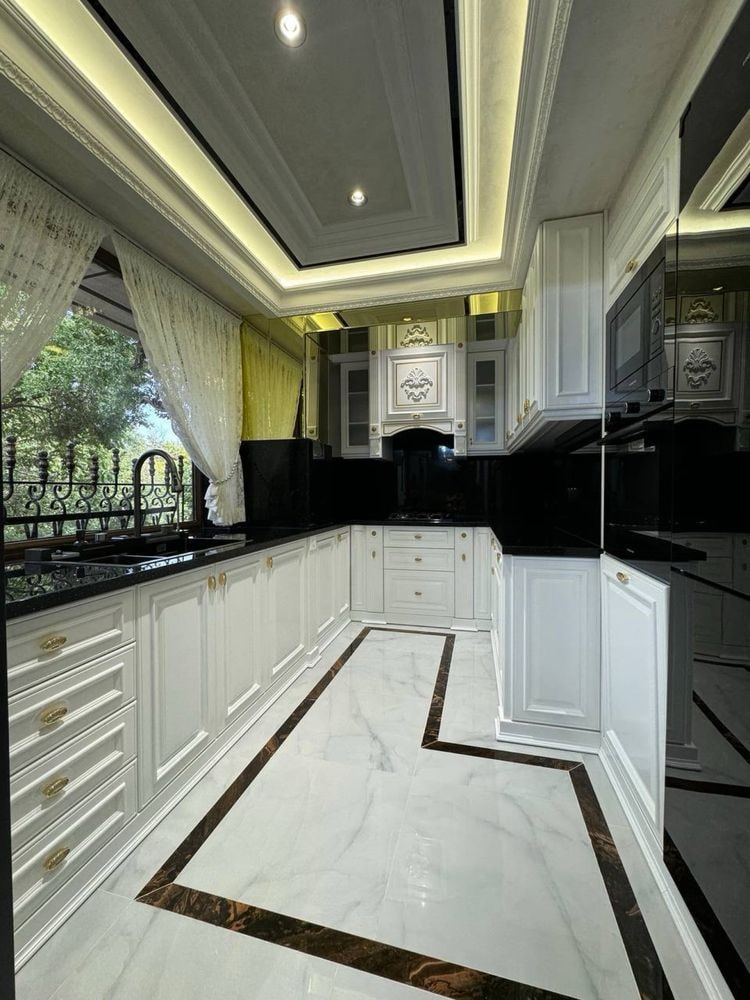 Tashkent, Oltintepa Street, 351