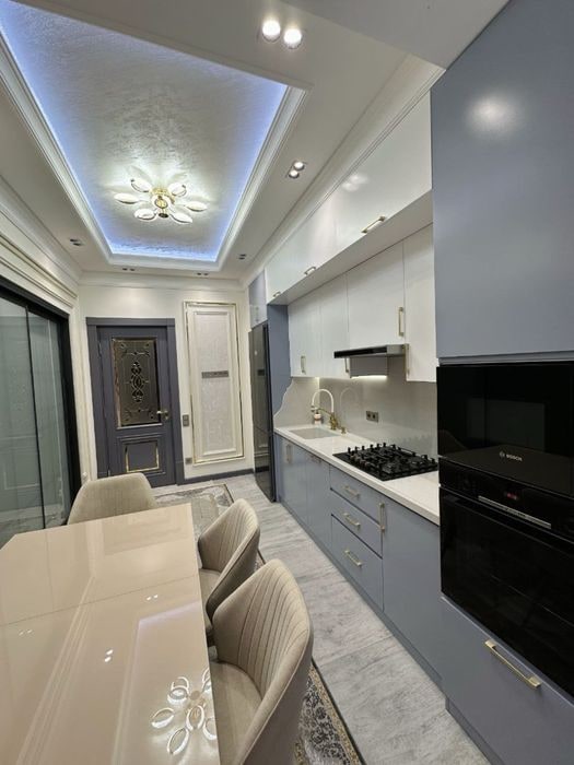 Tashkent, Mirabad District, Shahrisabz Street