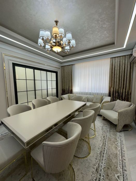 Tashkent, Mirabad District, Shahrisabz Street