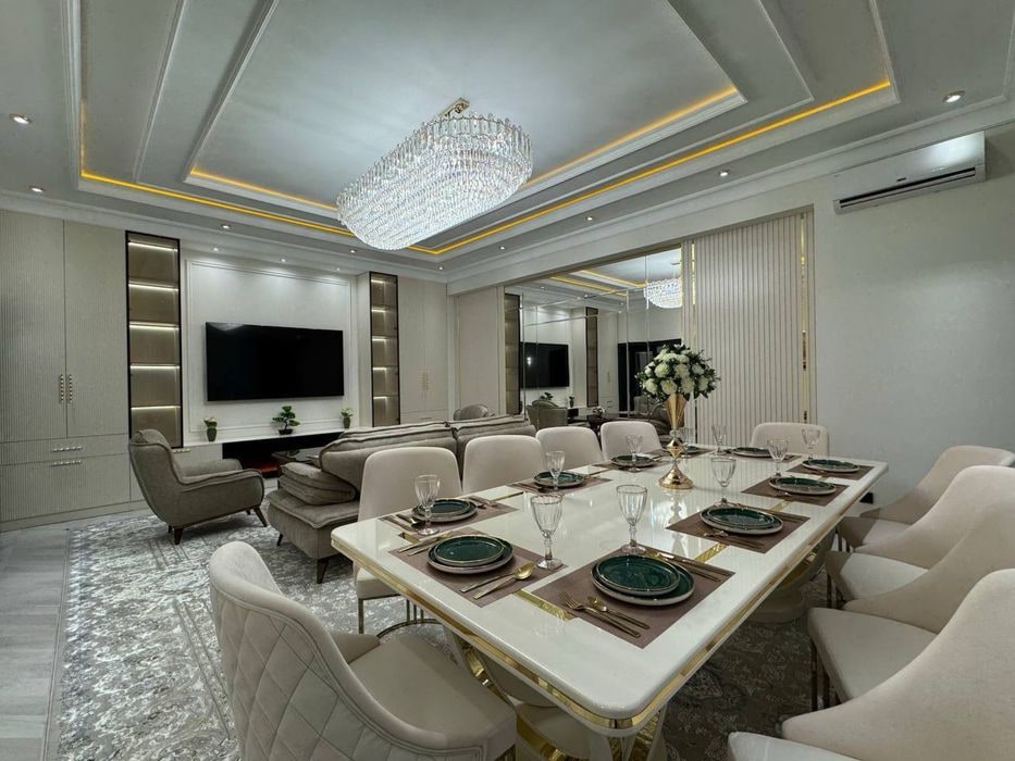 Tashkent, Mirabad District, Shahrisabz Street
