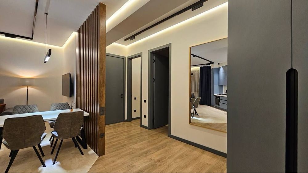 Tashkent, Amir Temur Square