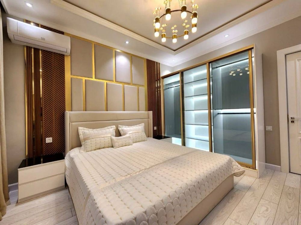 Tashkent, Mirabad District, Shahrisabz Street