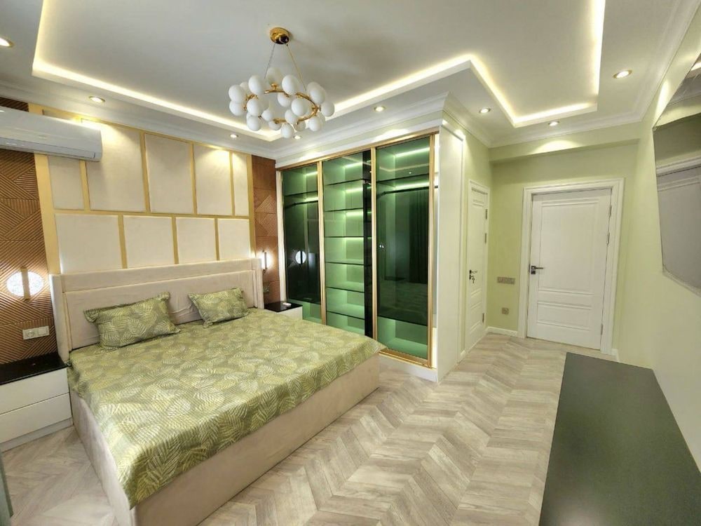Tashkent, Mirabad District, Shahrisabz Street