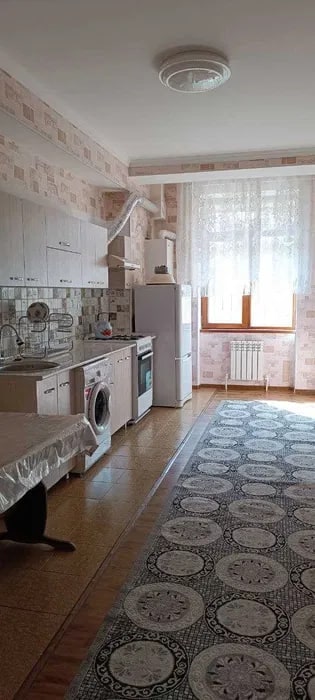 Tashkent, Parkent Street, 229/8