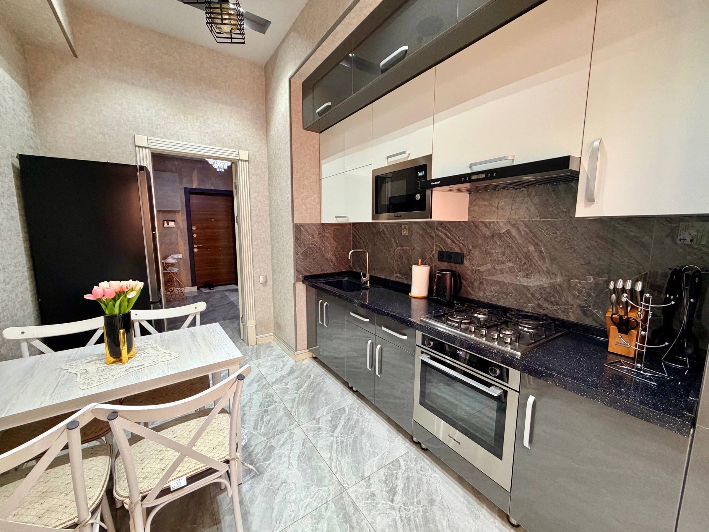 Tashkent, Shaykhantahur District, Zargar Street, 5