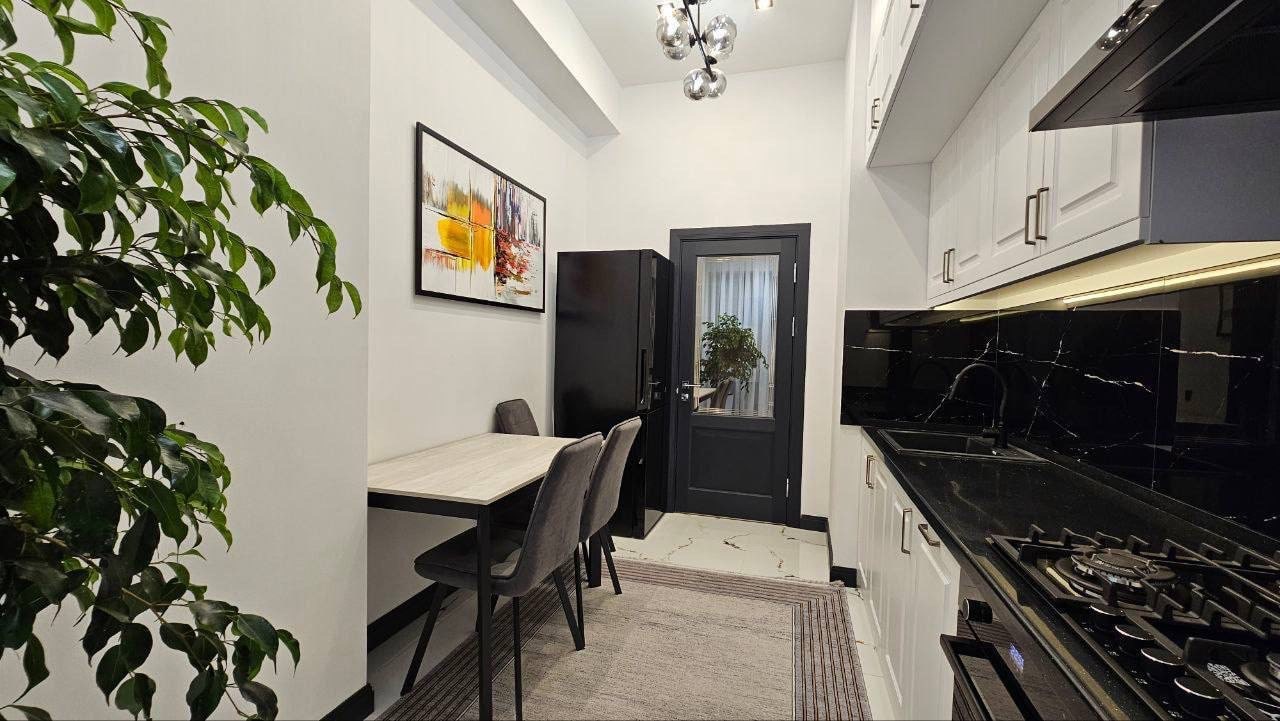 Tashkent, Shaykhantahur District, Zargar Street, 6
