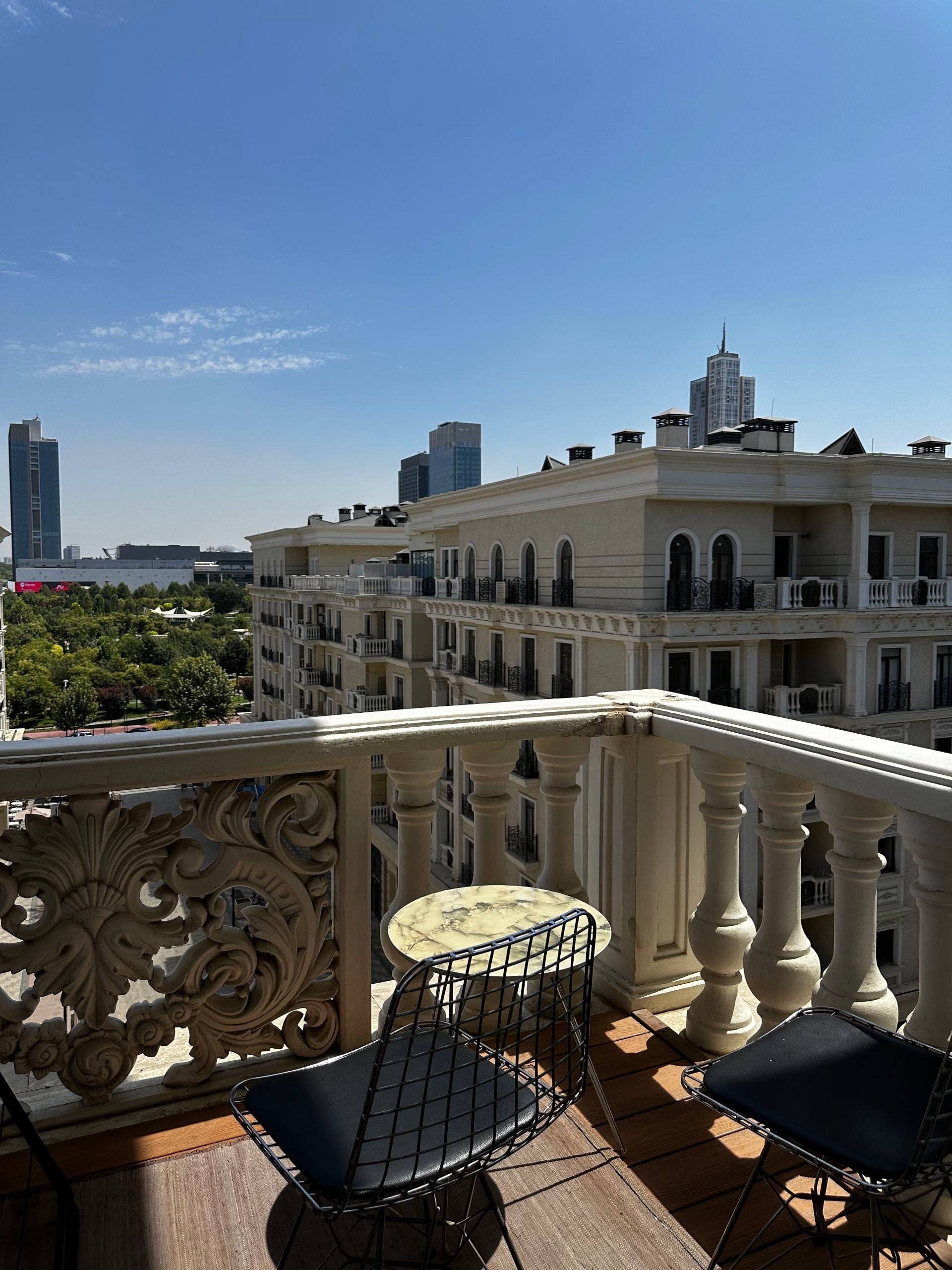 Tashkent, Furqat Street, 2A