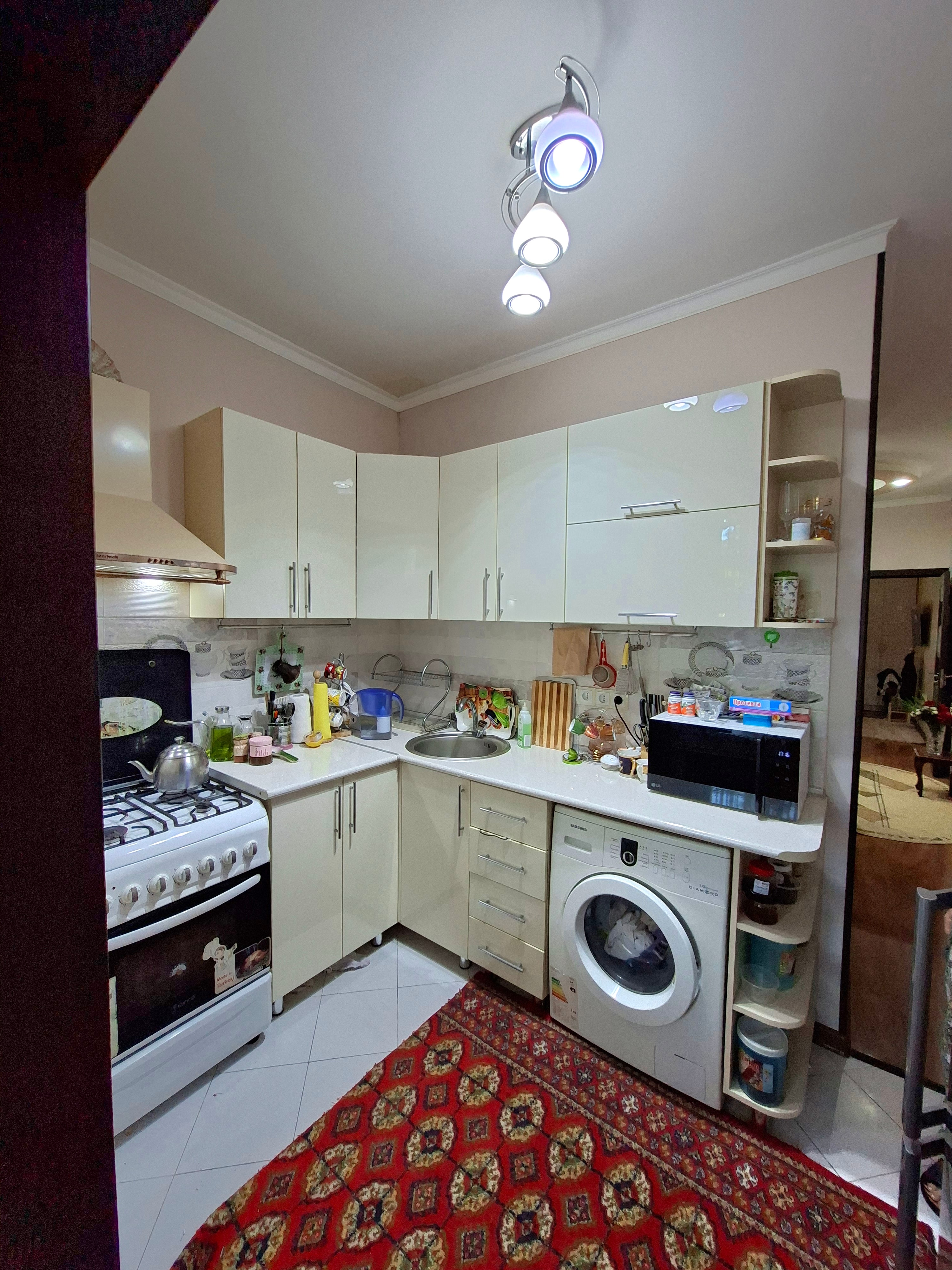 Tashkent, Mirzo Ulugbek District, Karasu Residential Area, 2-mavze, 44