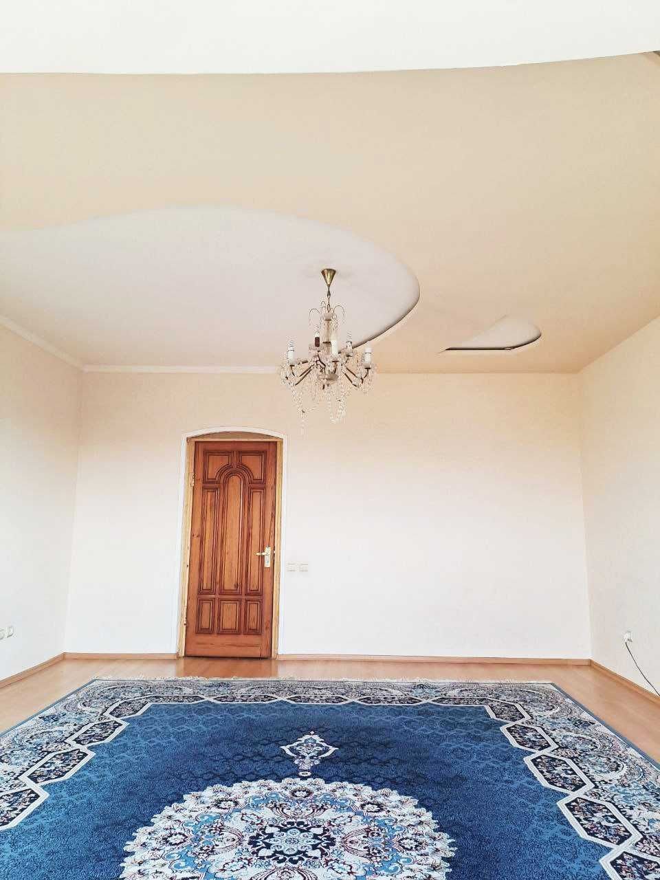 Tashkent, Sebzar Street