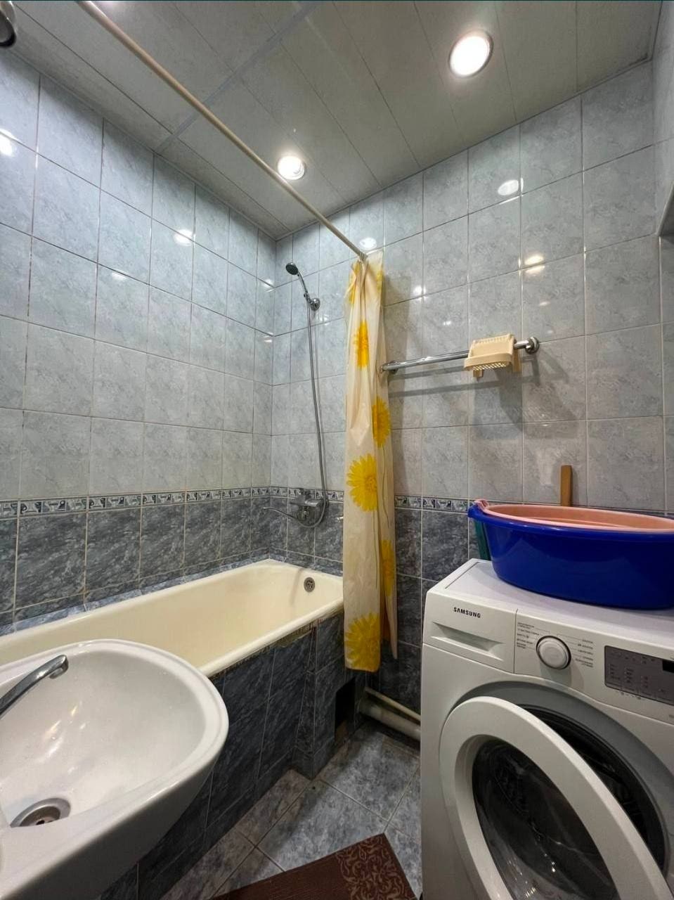 Tashkent, Buyuk Ipak Yuli Street, 3