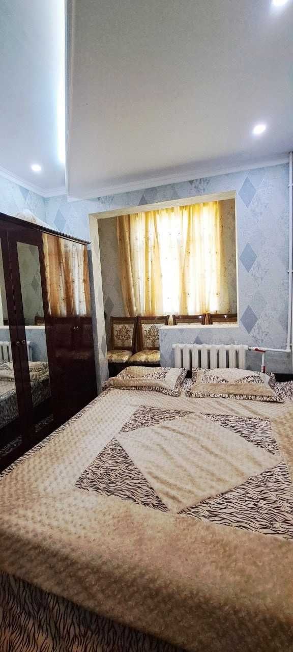 Tashkent, Ahmad Donish Street