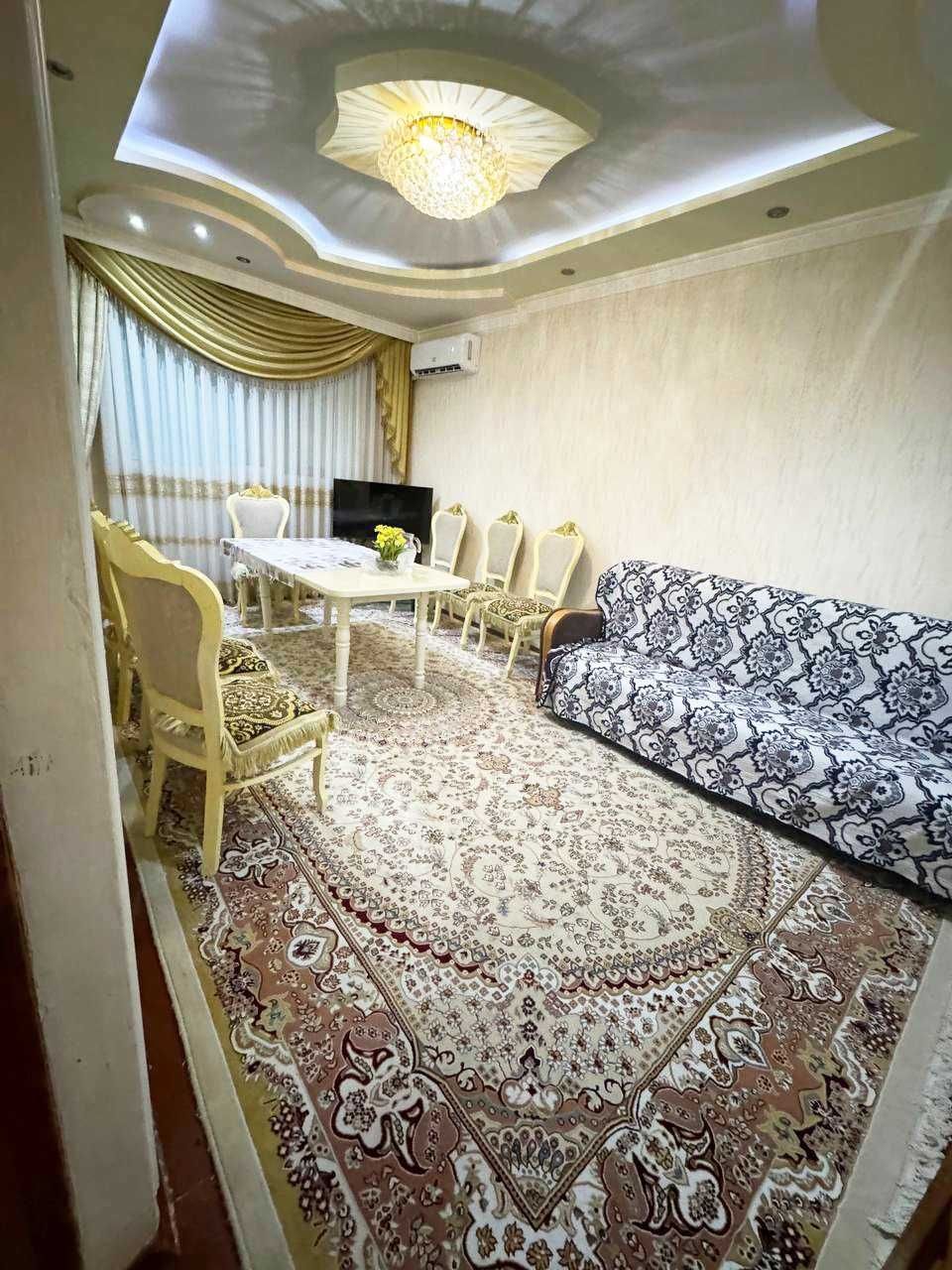 Tashkent, National Park of Uzbekistan named after Alisher Navoi