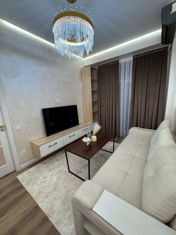Tashkent, Mirabad District, Oybek Residential Area