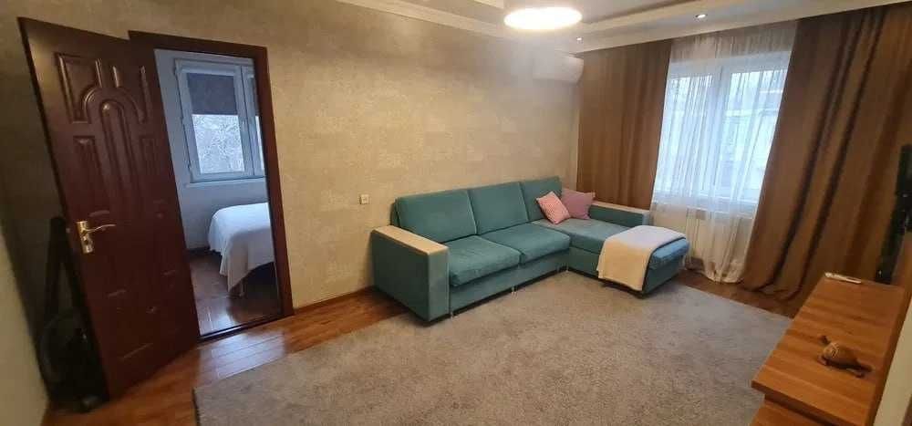 Tashkent, Chilanzar District, Chilanzar Residential Area, 16-mavze, 15