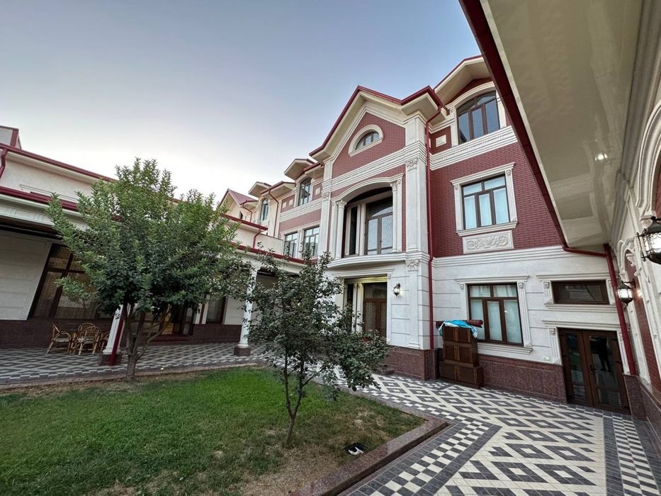 Tashkent, Mirabad District, Shahrisabz Street