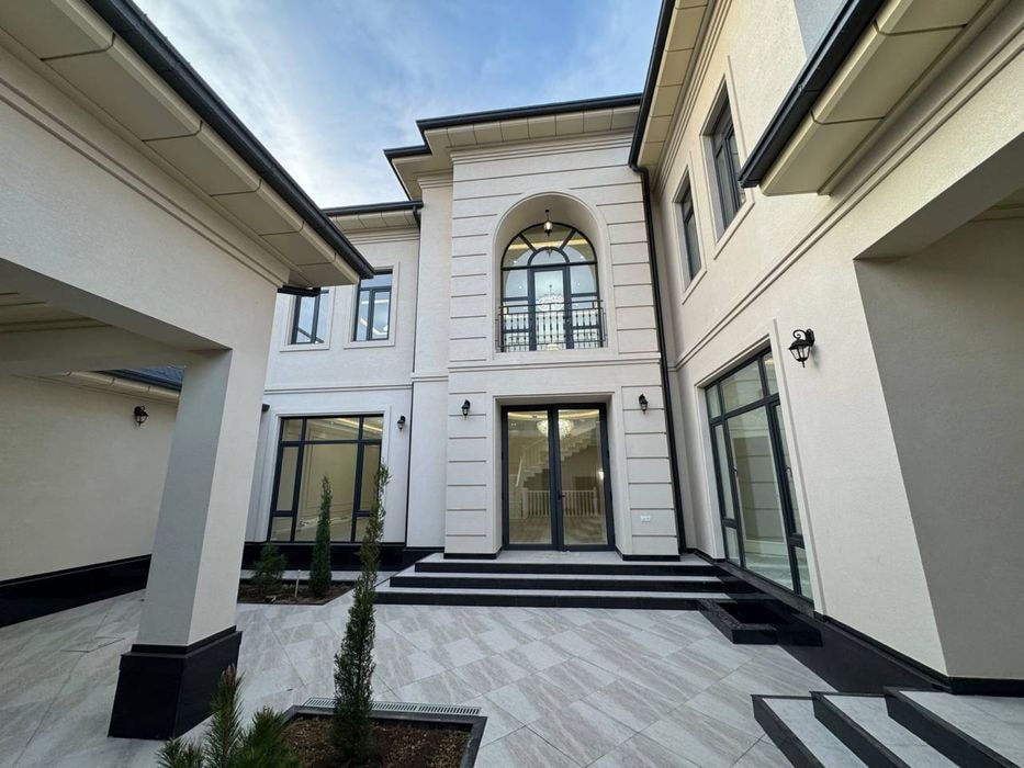 Tashkent, Mirabad District, Shahrisabz Street