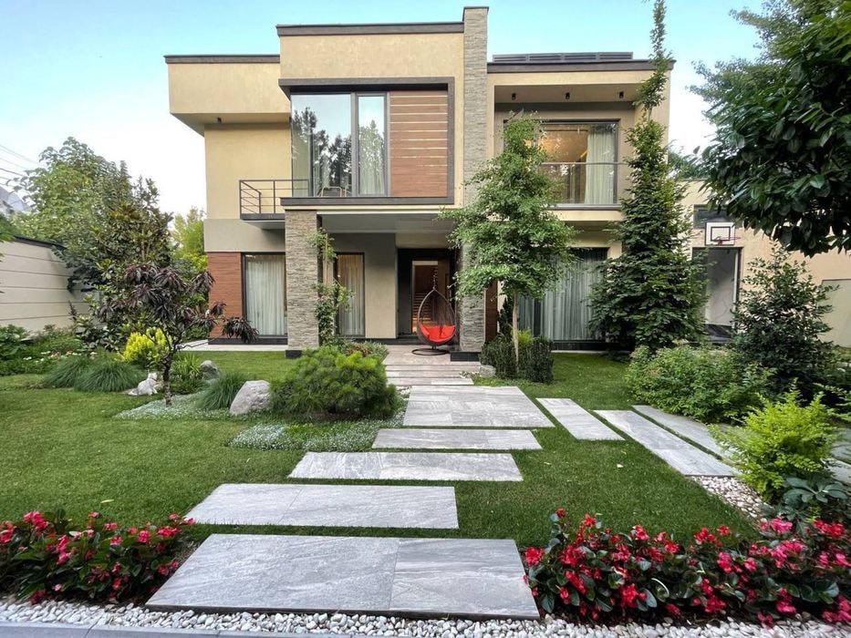 Tashkent, Mirabad District, Shahrisabz Street