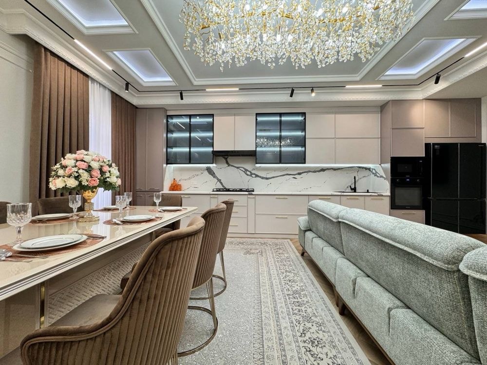 Tashkent, Mirabad District, Shahrisabz Street