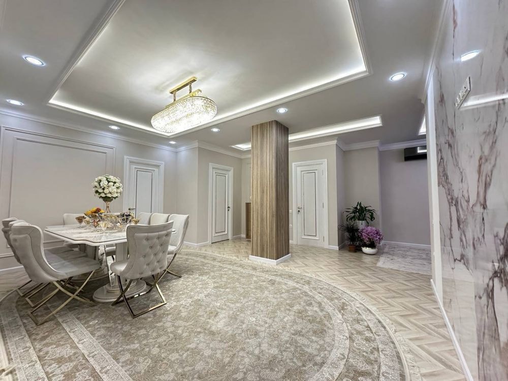 Tashkent, Mirabad District, Shahrisabz Street