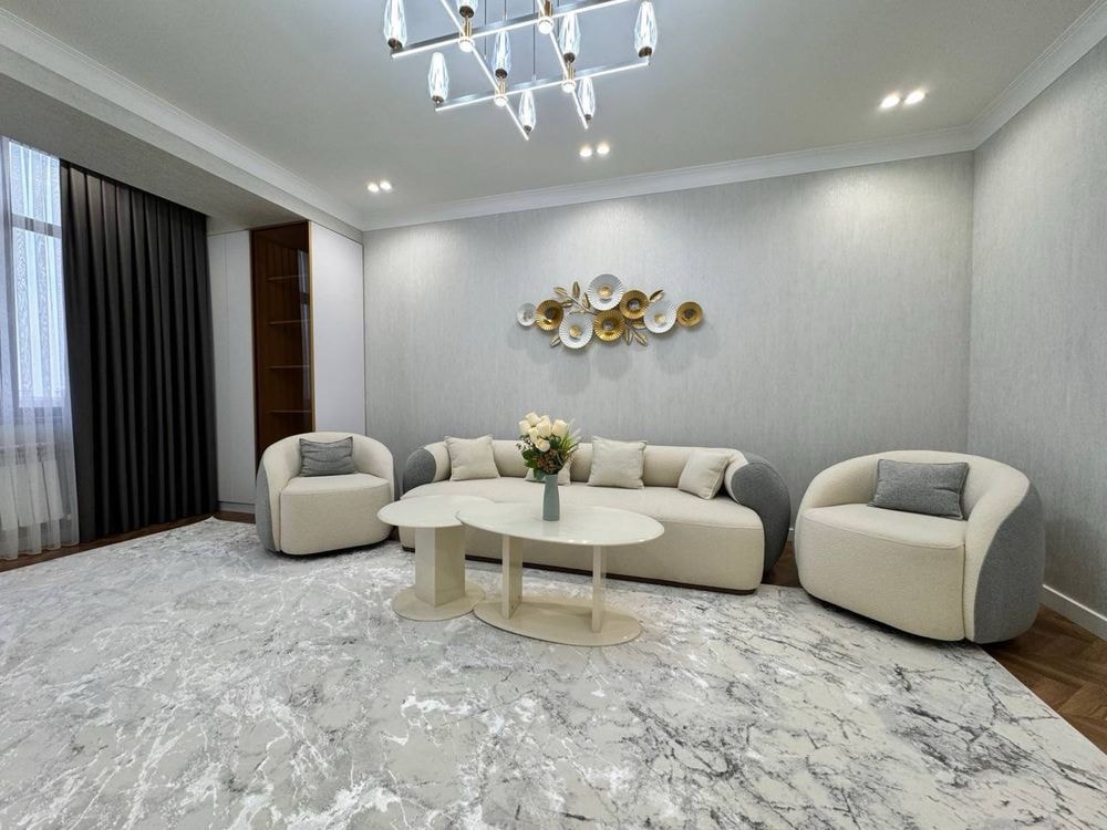 Tashkent, Mirabad District, Fidokor Street