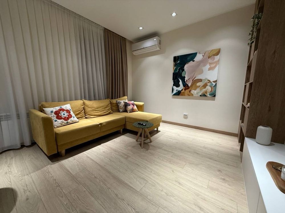 Tashkent, Mirabad District, Fidokor Street
