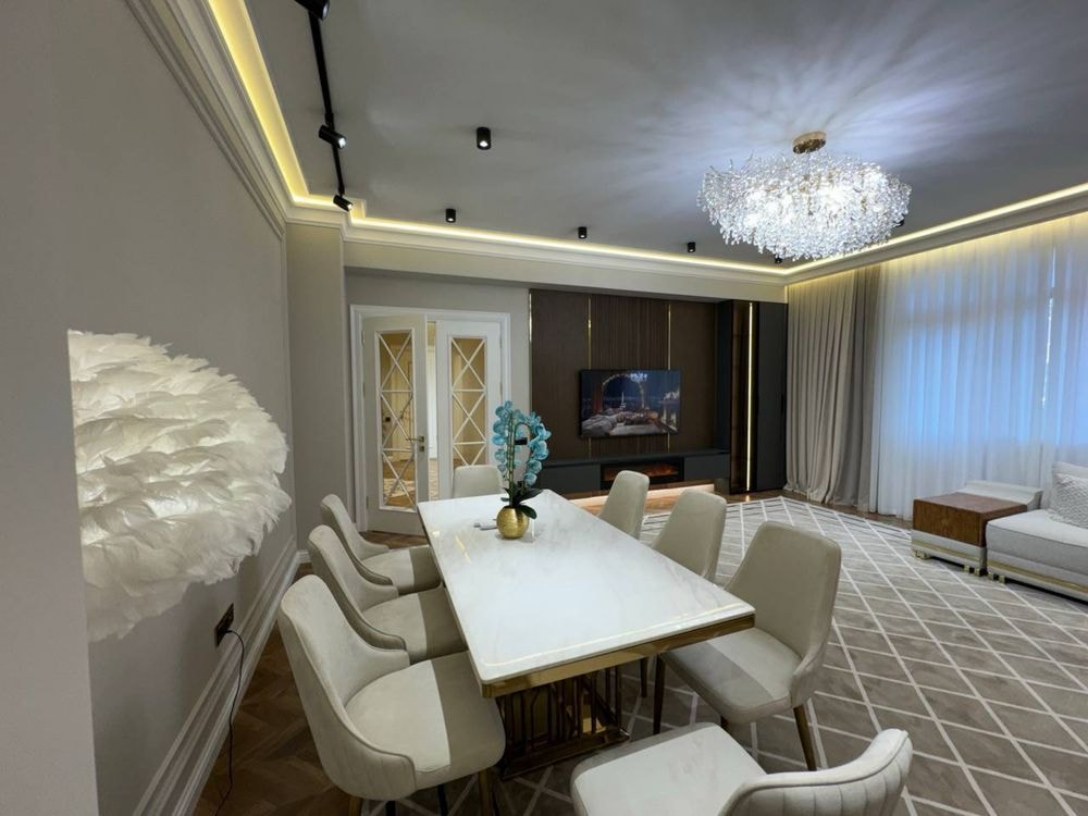 Tashkent, Mirabad District, Shahrisabz Street
