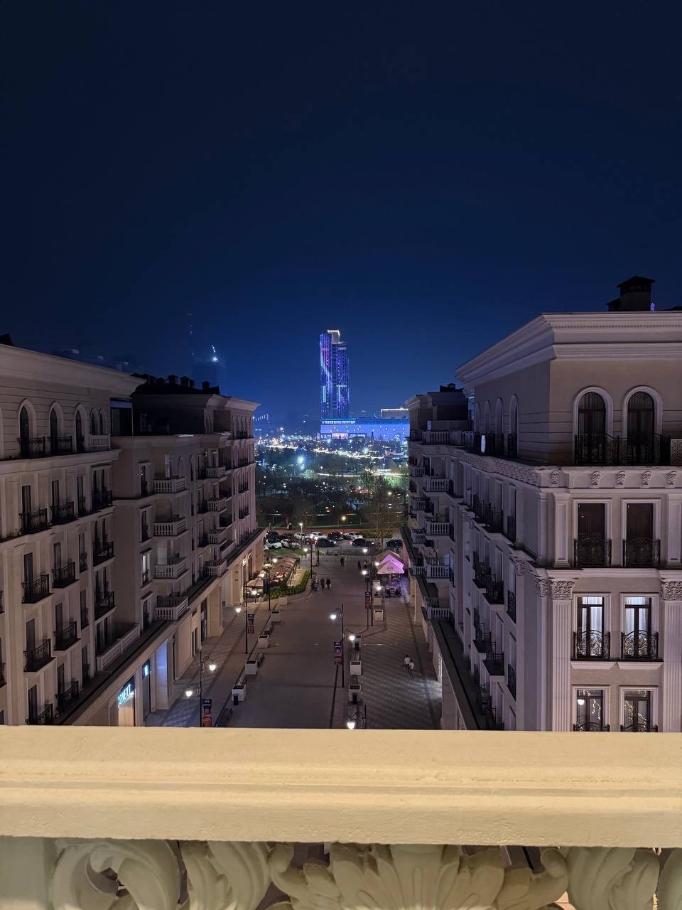 Tashkent, Furqat Street, blockD5