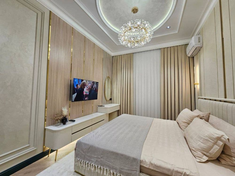 Tashkent, Sharof Rashidov Avenue, 16