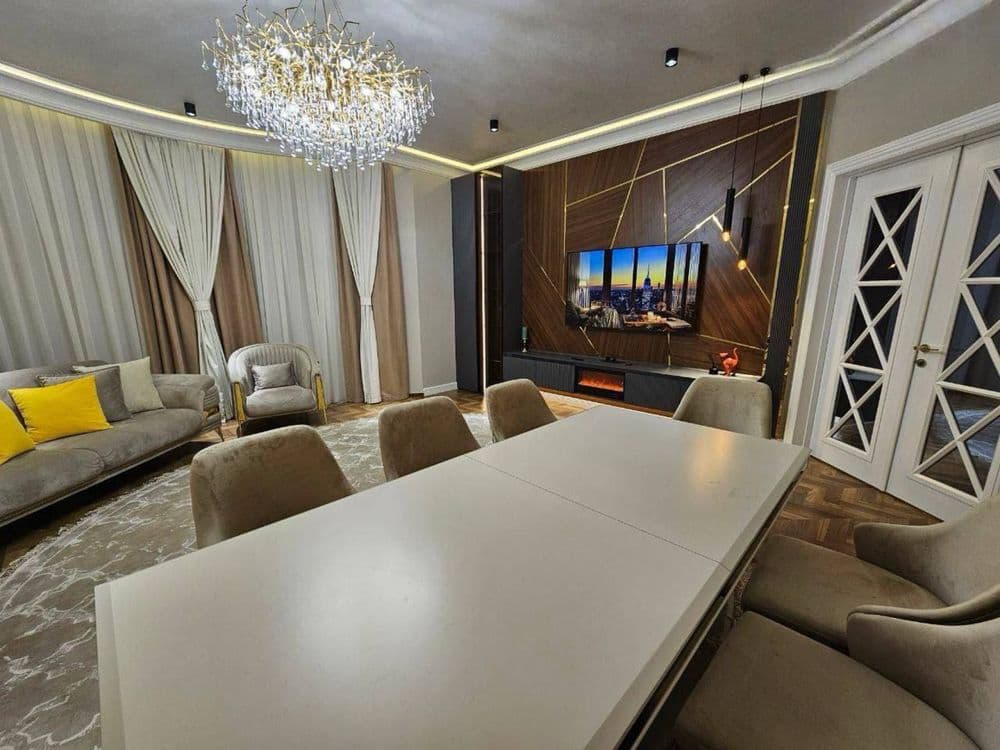 Tashkent, Mirabad District, Shahrisabz Street