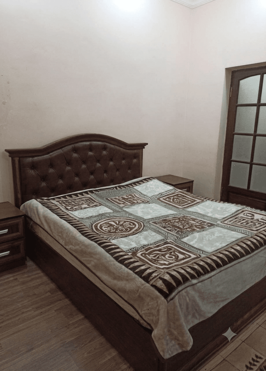 Tashkent, Yashnabad District, Mavlon Riyoziy street 1, 32A